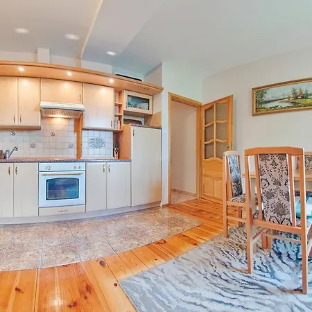 Moniuszki, Sun & Snow كارباش