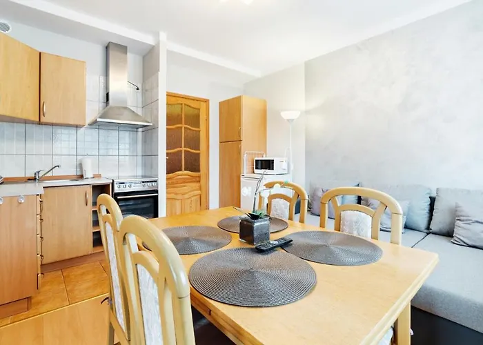 Moniuszki, Sun & Snow